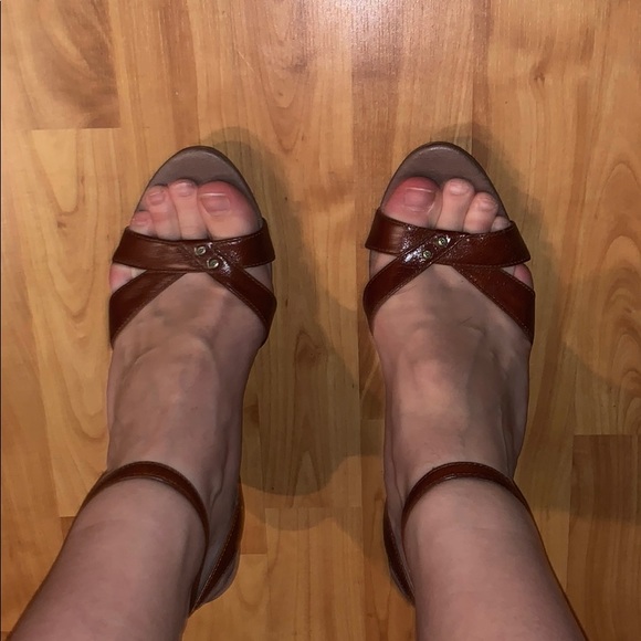 Ugg Isadora brown wedge sandals - Picture 4 of 10